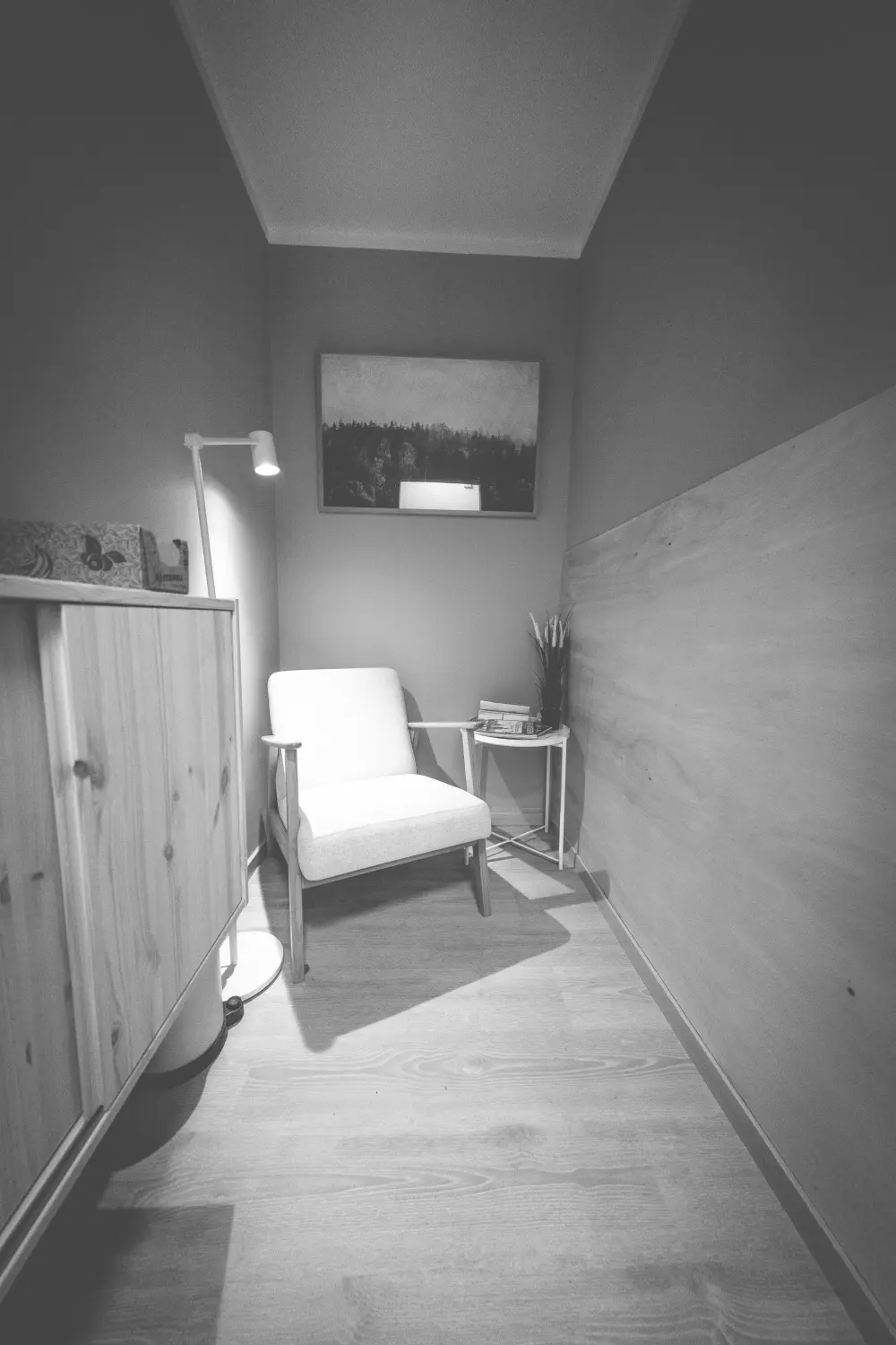 flow. Physiotherapie und Training – Armsofa im Zimmer